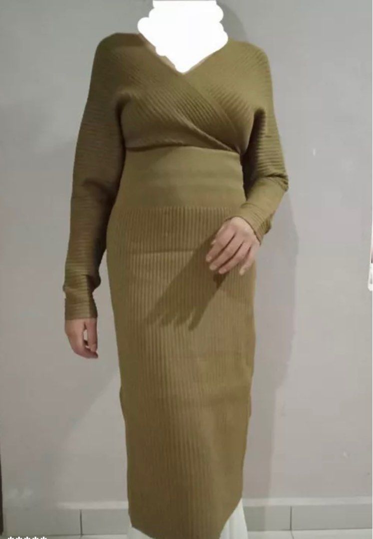 Knit dress Women s Fashion Dresses Sets Dresses on Carousell
