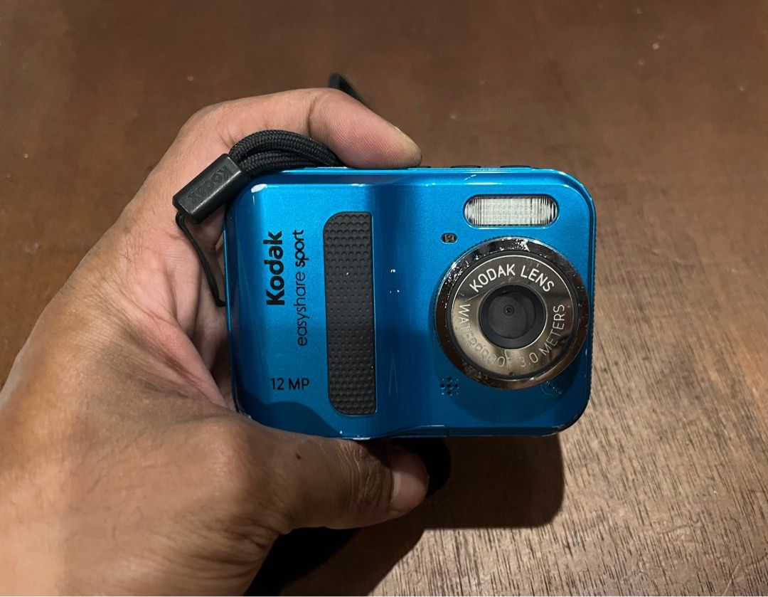 waterproof kodak easyshare sport 12mp