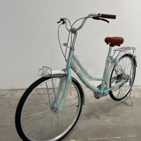 Female bike deals for sale