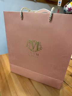 （分類：）位於 。 由 nataliesin 提交（商品編號 1256405537，圖片 1）。簡介： 。
