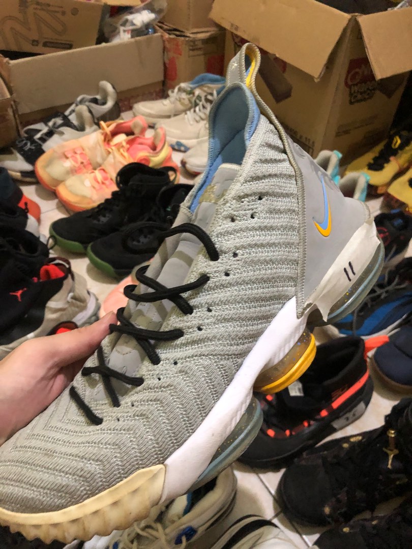 Lebron 16 clearance gray and blue