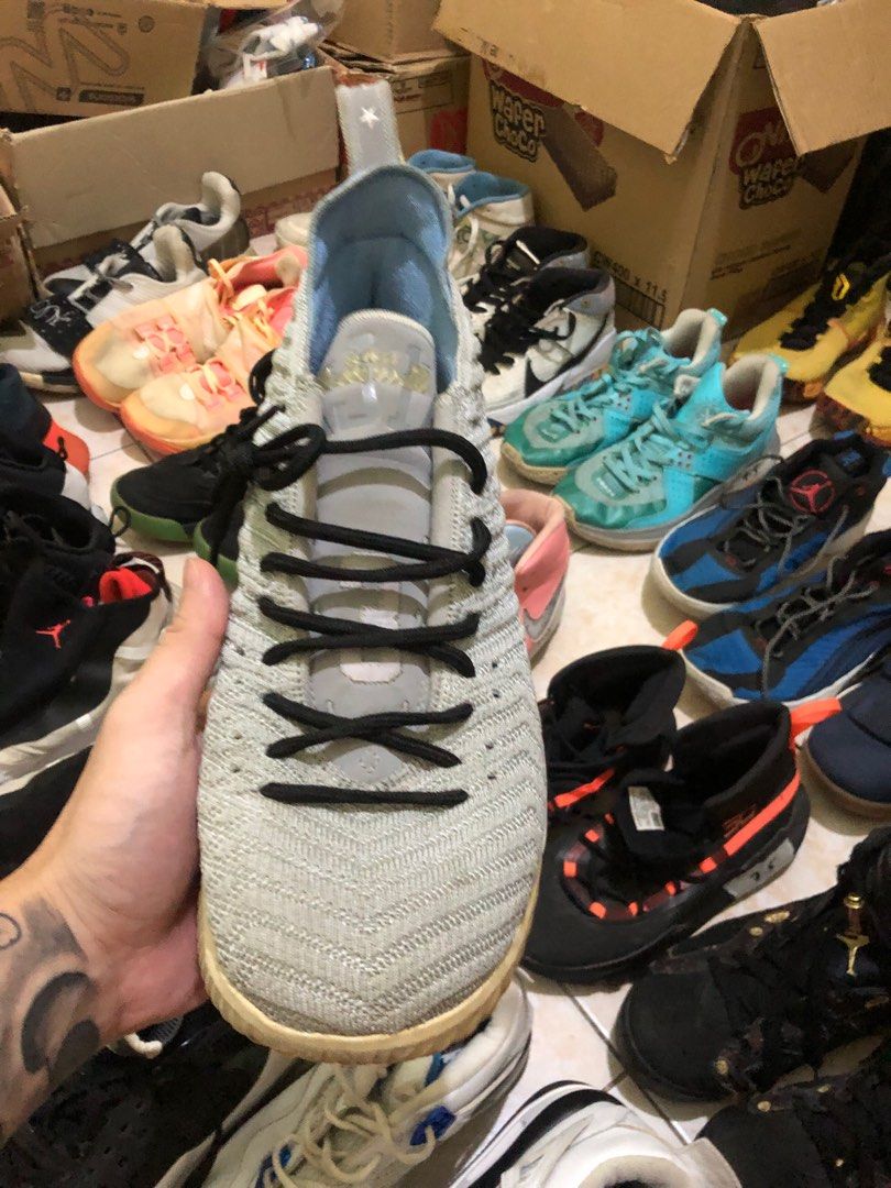 Lebron 16 Gray Blue