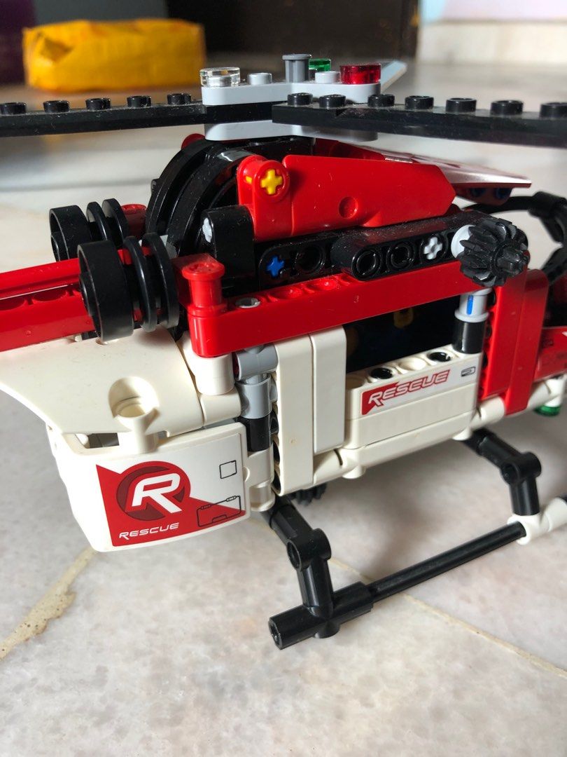 Lego Tehnic 42092 Rescue Helicopter, Hobbies & Toys, Toys & Games on ...
