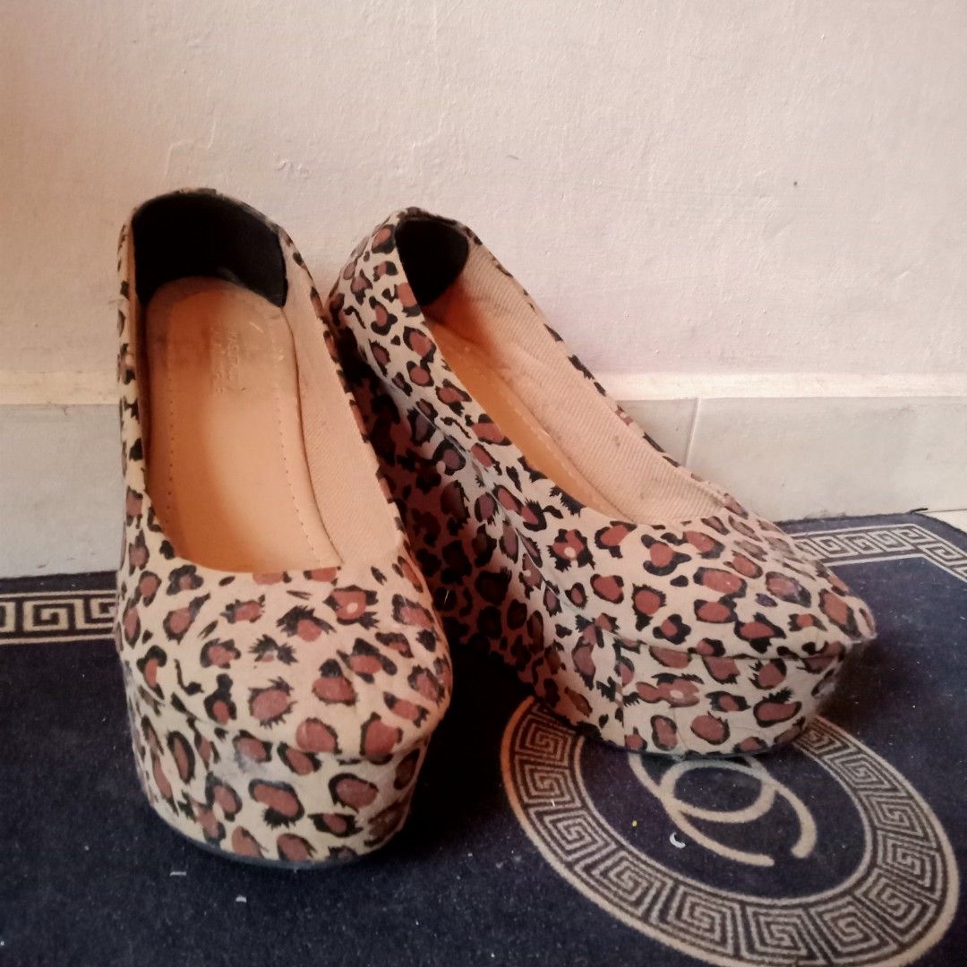 Leopard wedge pumps best sale