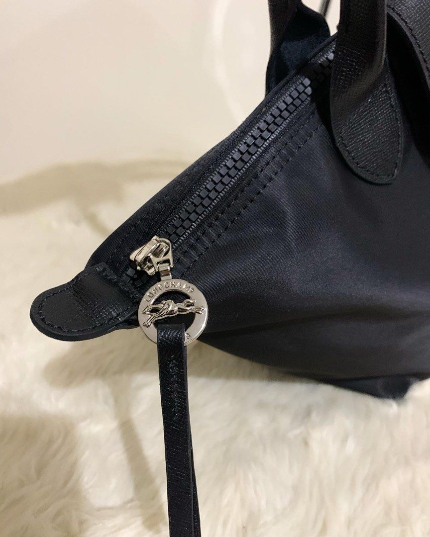 Longchamp neo planetes medium long handle (Category: Luxury Bags & Wallets) located in Cabuyao City. Submitted by luxbymishy (Listing ID 1256451629, Image 3). Description: Brand new complete inclusions .