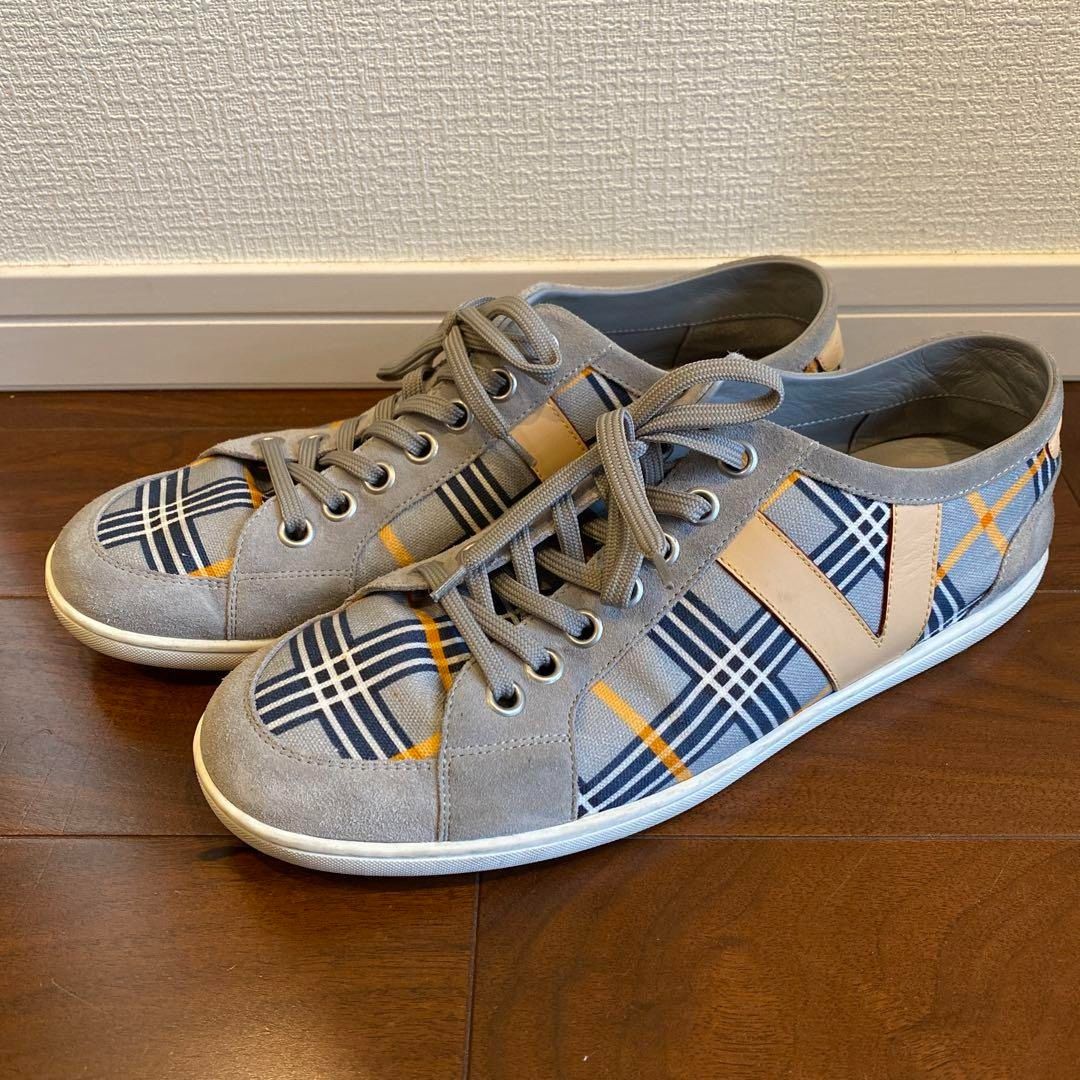 Original Authentic Louis Vuitton Sneaker shoes for Men Luxury Branded,  Men's Fashion, Footwear, Sneakers on Carousell