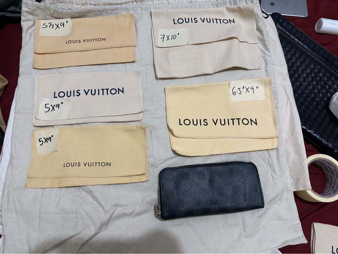 Louis Vuitton wallet dust bags (Category: Tote Bags) located in Makati City. Submitted by markussangabriel (Listing ID 1256448712, Image 1). Description: Assorted. 800 pesos each.