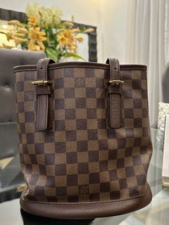 Louis Vuitton Damier Ebene Kensington - Handbag | Pre-owned & Certified | used Second Hand | Unisex