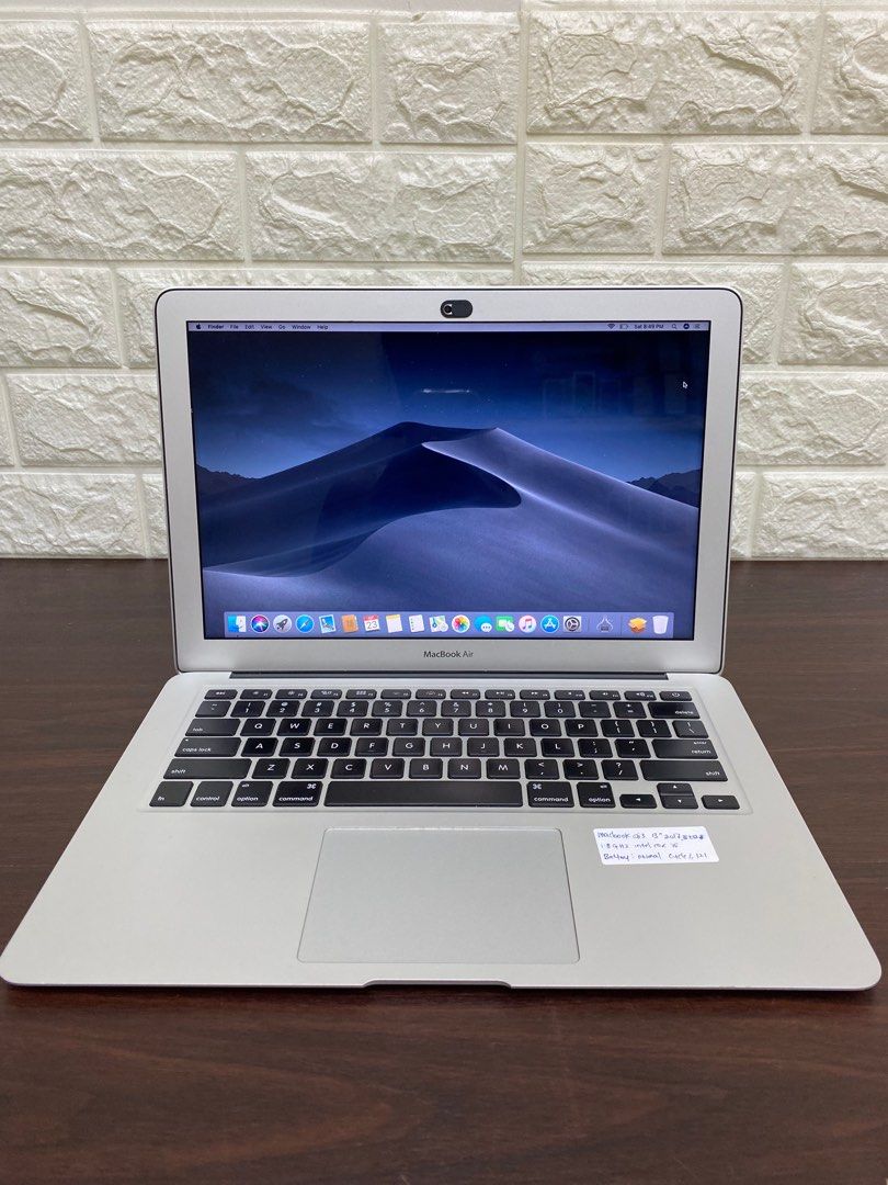 MacBook Air (13-inch, Early 2015 - 2017) - Apple - Charging