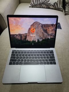 Macbook Pro 13 inches 2017