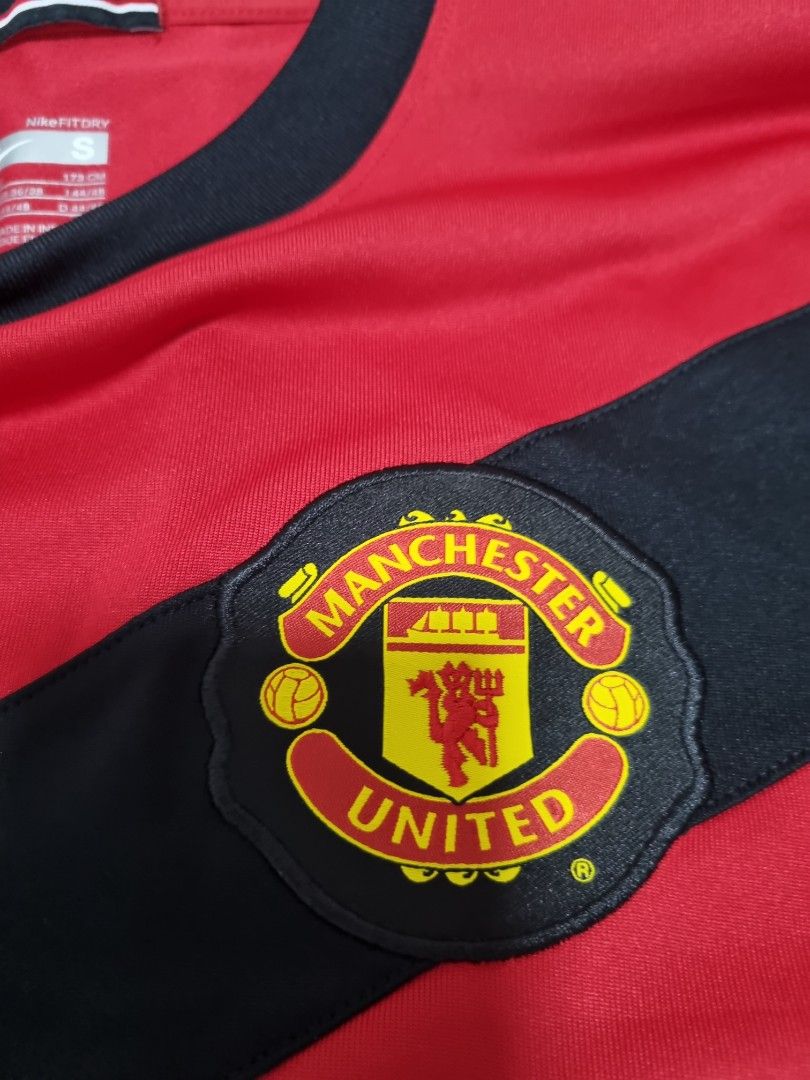Manchester united sweaters sale on sale
