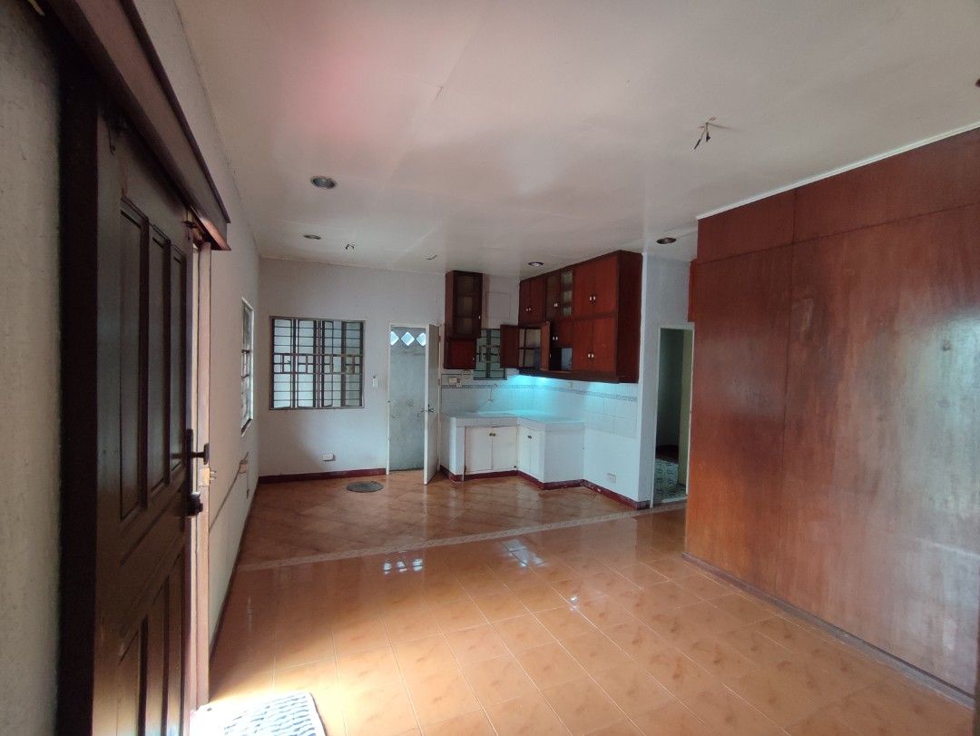 Mercedes Executive Village House and Lot in Pasig City, Property, For