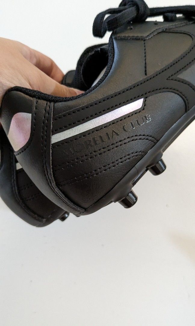 Mizuno kids football top boots
