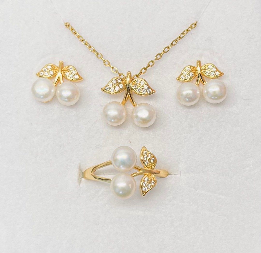 Gold and pearl hotsell necklace and earring set