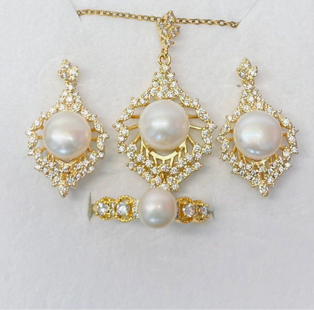 NEW pearl necklace earrings ring set