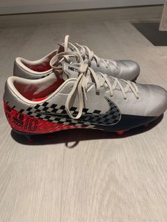 Neymar boots top