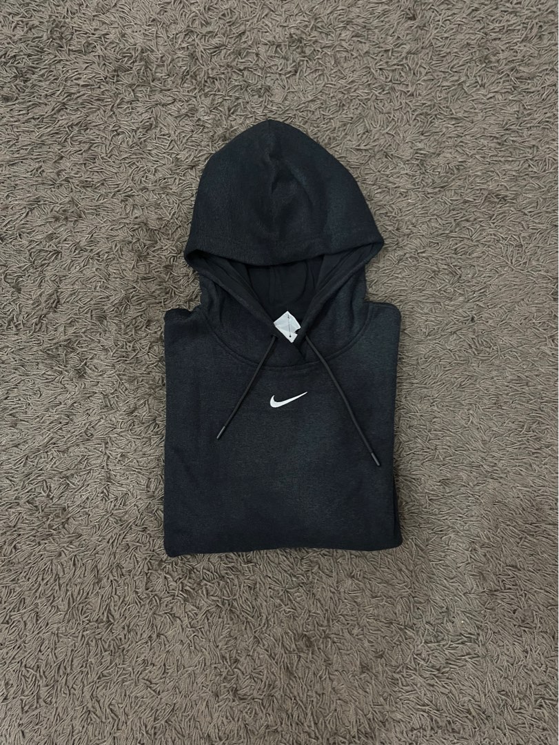 Nike hoodie with deals logo in the middle