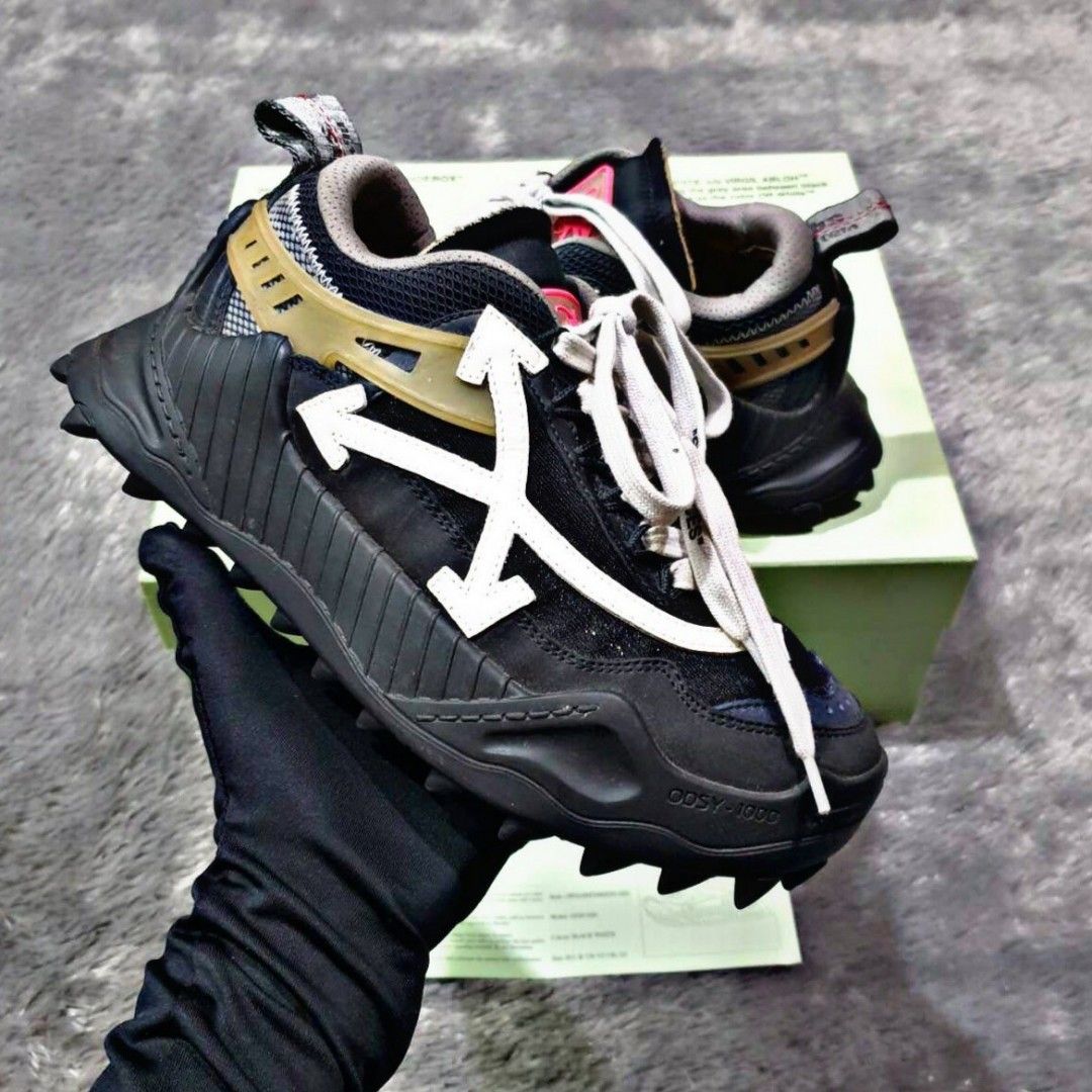 Off white logo deals sneakers