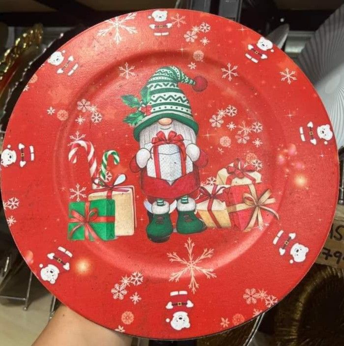 PLATE CHARGER (Category: Dinnerware & Cutlery) located in San Juan City. Submitted by ccmalinao (Listing ID 1256292416, Image 3). Description: ✨ Christmas Charger Plates ✨ Mix and match your under plate with these Holiday theme charger plates Size : 14"inches Price : 300 each Discount for Set of 6 pcs : 1,699 only! What are you waiting for ‼️ Order now!!.