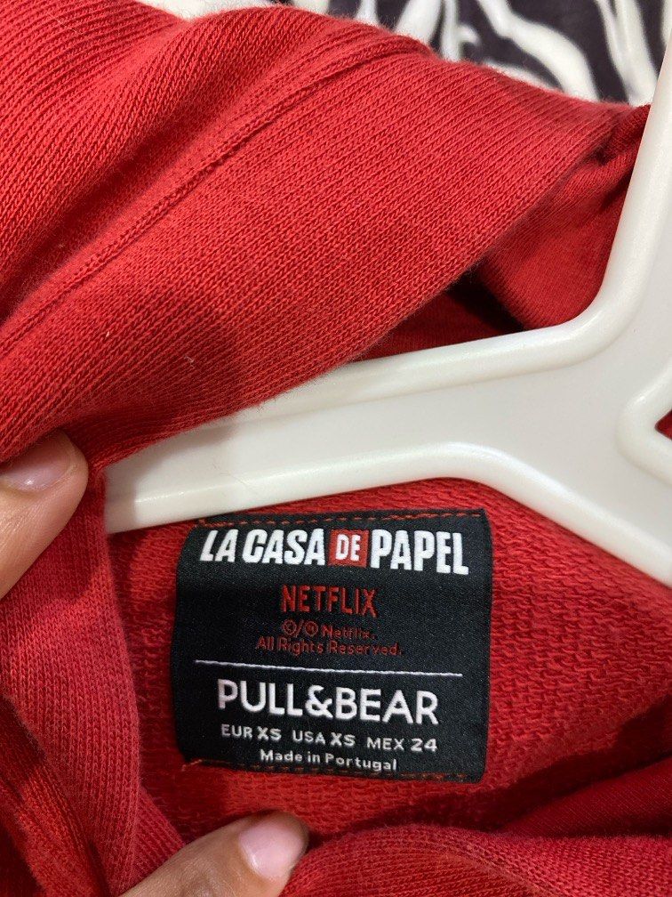 PULL AND BEAR HOODIE BELLA CIAO