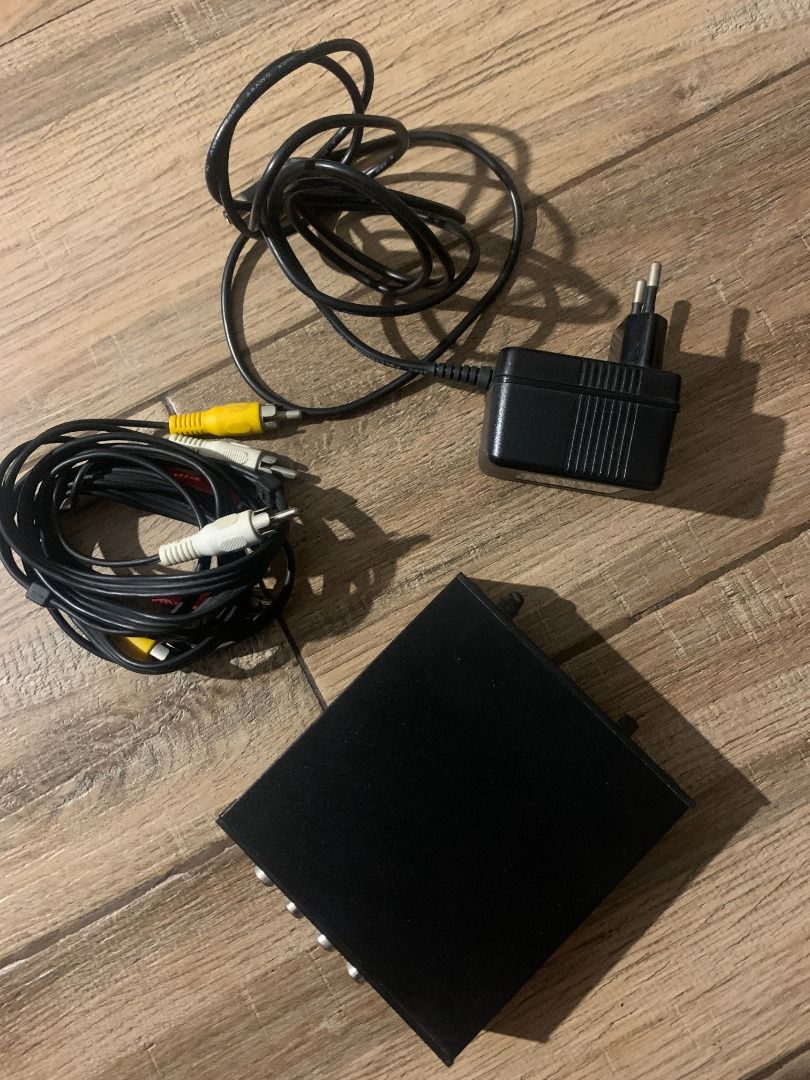 REGA Fono Mini A2D (Category: Soundbars, Speakers & Amplifiers) located in Marikina City. Submitted by theflos (Listing ID 1256391411, Image 1). Description: bought from amazon for about $190 .