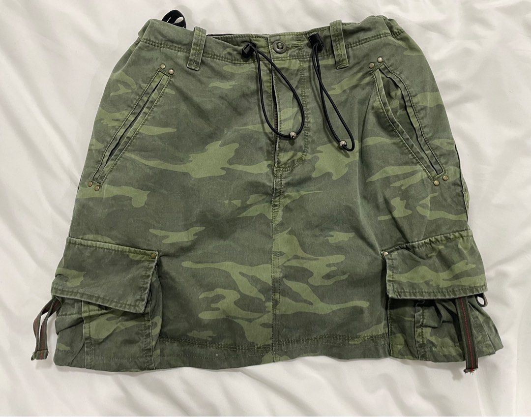 Cargo Pocket Skirt Camo