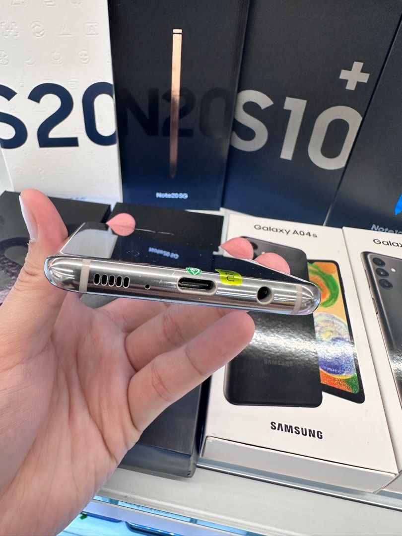 Samsung s8 4+64gb green screen, Mobile Phones & Gadgets, Mobile Phones