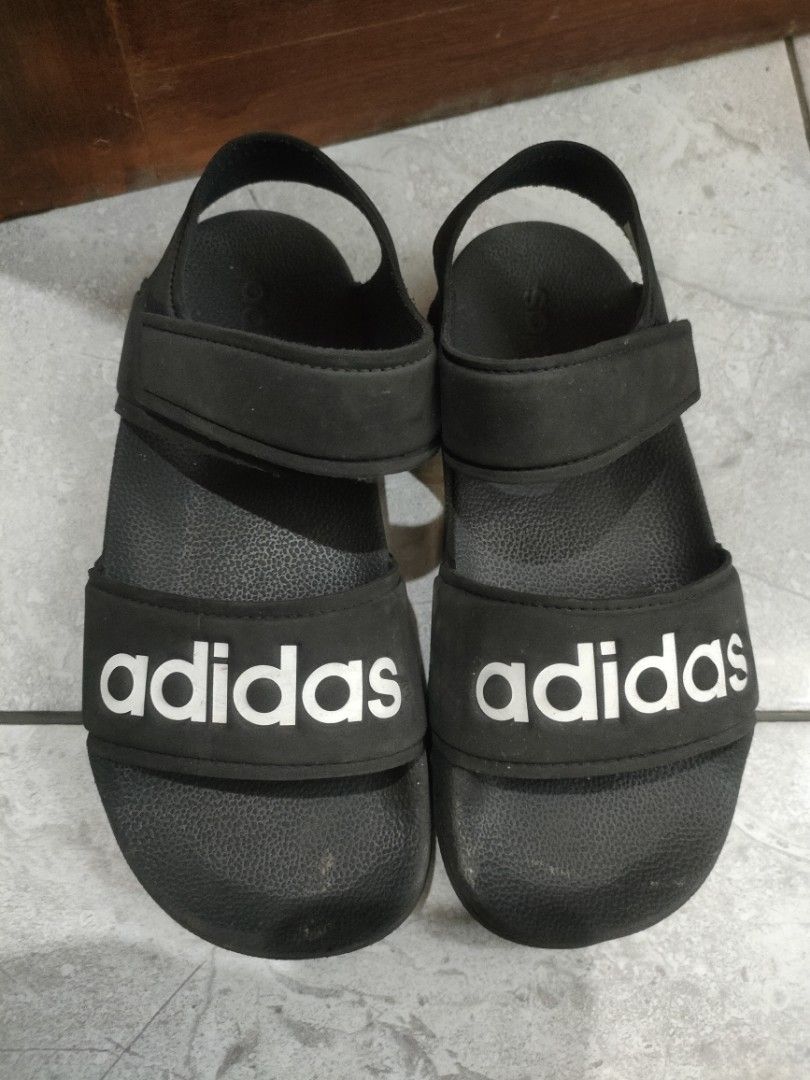 Sepatu shop sandal adidas