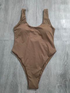 (Category: ) located in . Submitted by calliewears (Listing ID 1256291740, Image 1). Description: .