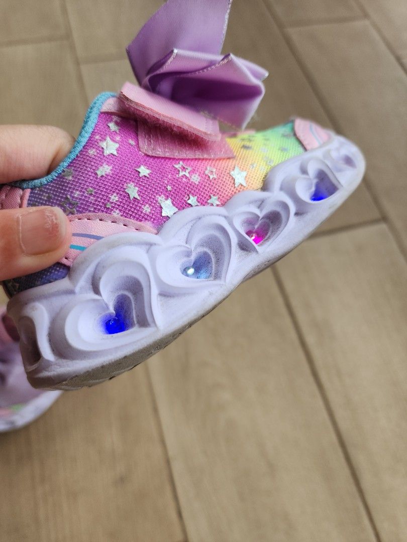 Girls sketchers size 5 sales