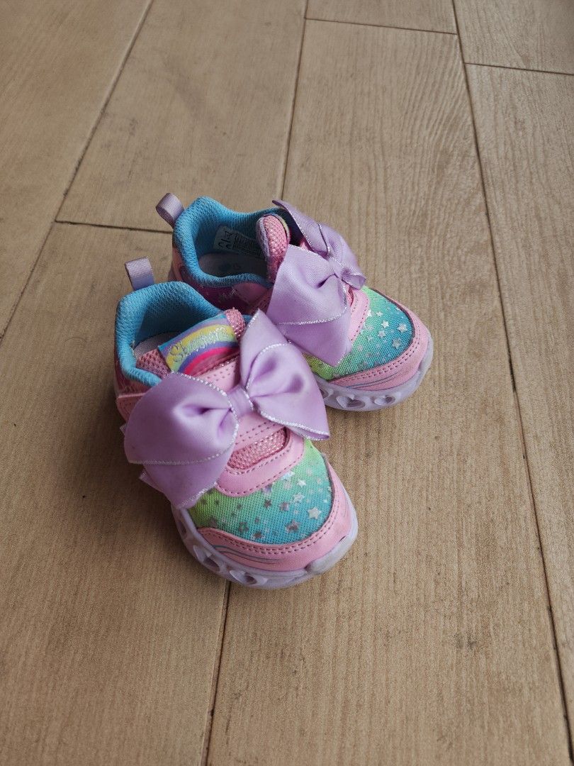 Girls sketchers size 5 outlet