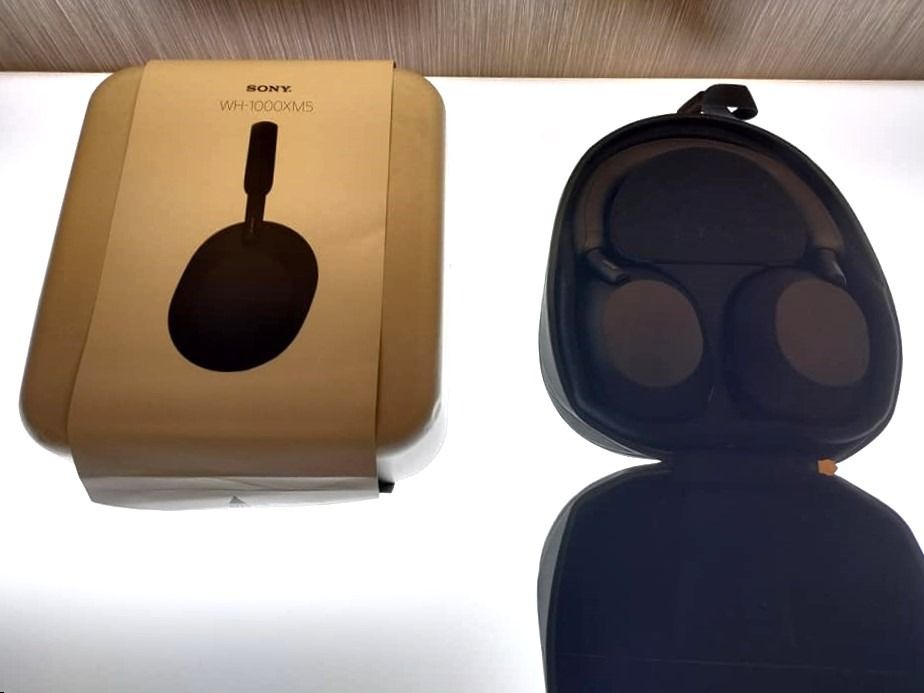 Sony WH-1000XM 5 headphones, Audio, Headphones & Headsets on Carousell