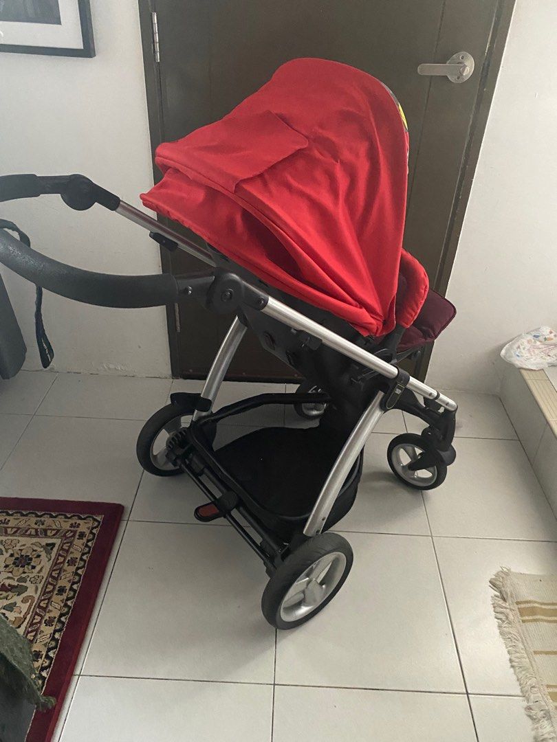 Mamas and papas sola 2 red outlet