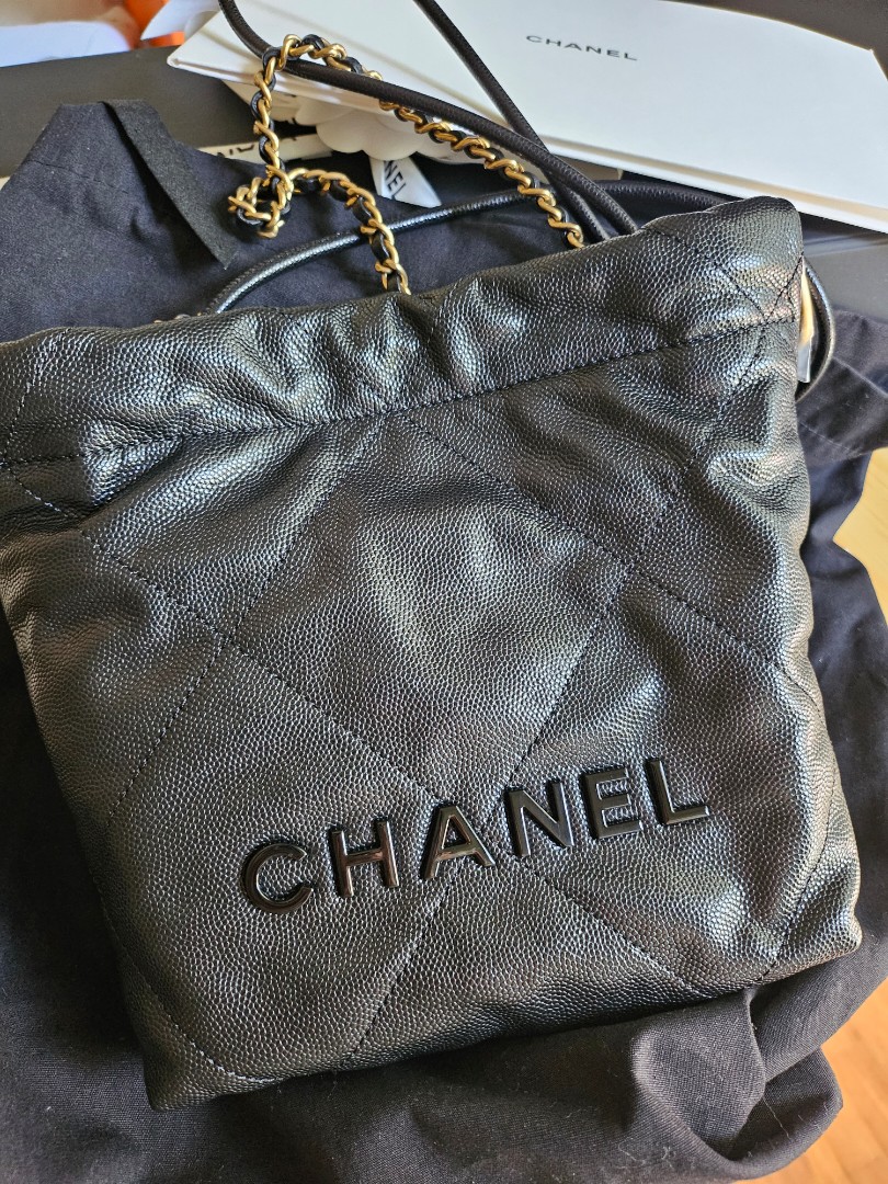 Chanel Shiny Caviar Quilted Monochrome Mini Chanel 22 Black