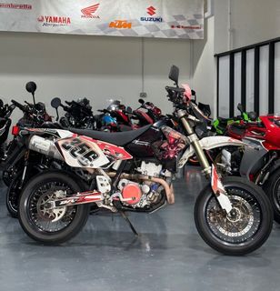Suzuki DRZ400 (Pre Owned)