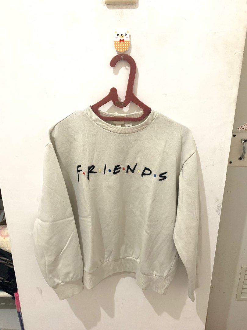 sweatshirt h m friends Fesyen Wanita Pakaian Wanita Atasan di