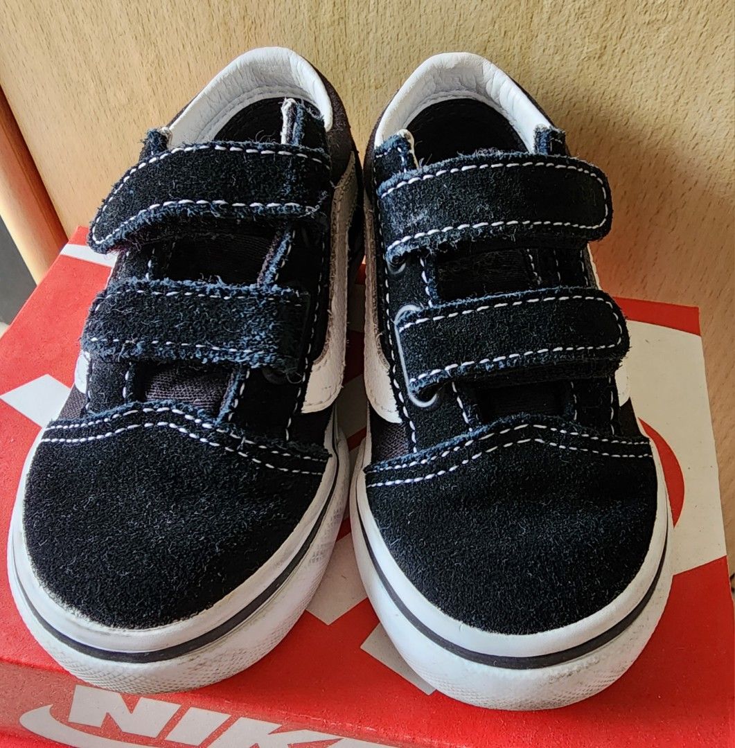 Vans size hot sale 2 baby