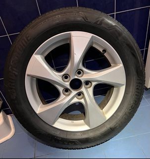 Toyota C-HR Rim - Bridgestone Tyre : 1 pc only