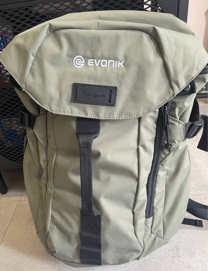 Targus SolLite PC Backpack 14, Men's Fashion, Bags, Backpacks on Carousell