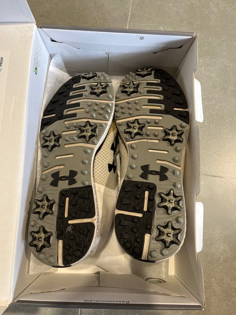 Under Armour Golf Shoes US Size 9 UK Size 8 with box Sports