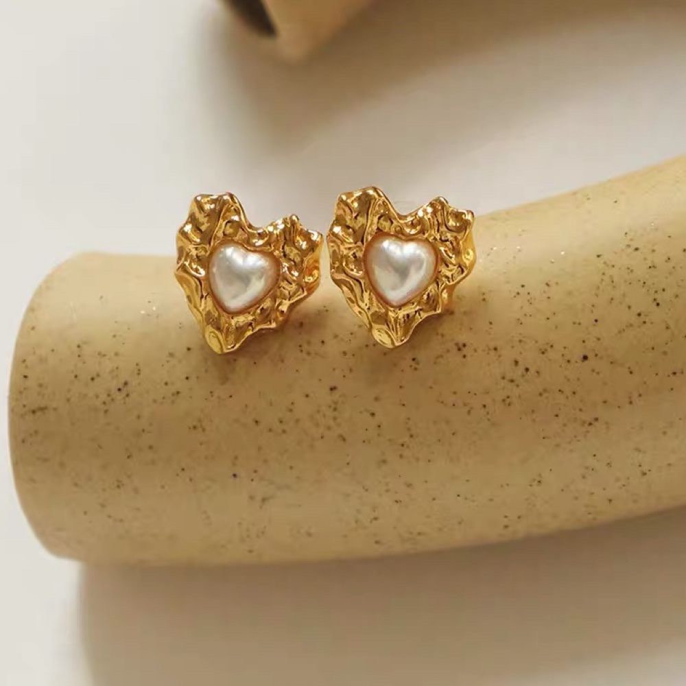 Vintage Baroque Heart Stud Earrings Women s Fashion Jewelry