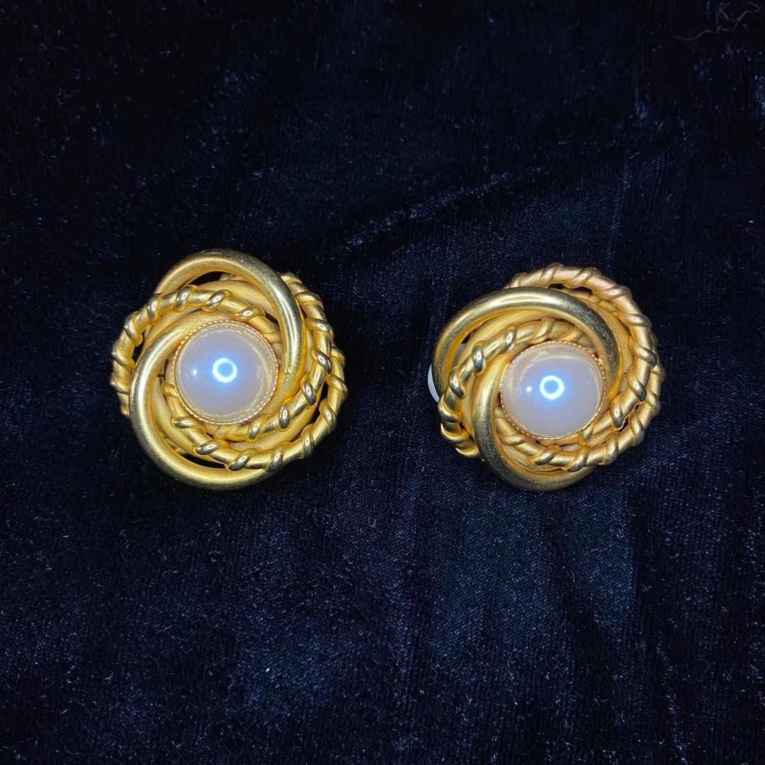 Vintage Gold-tone Chunky Earrings (Category: Earrings) located in Talisay. Submitted by jingcas (Listing ID 1256321919, Image 2). Description: The earrings are hollow so if you don't like heavy earrings this is for you. the earrings feature a matte gold finish with a faux pearl center. .