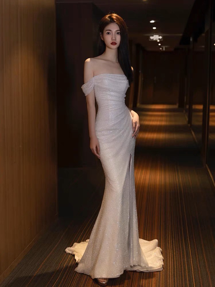 White evening clearance gown dresses