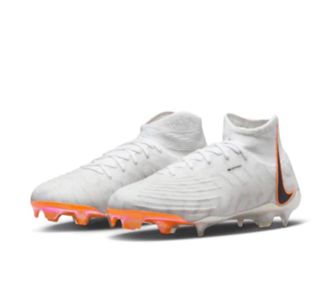 White and orange outlet nike boots