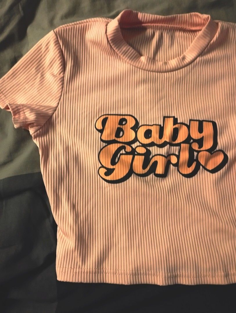 Girly chic clothing store