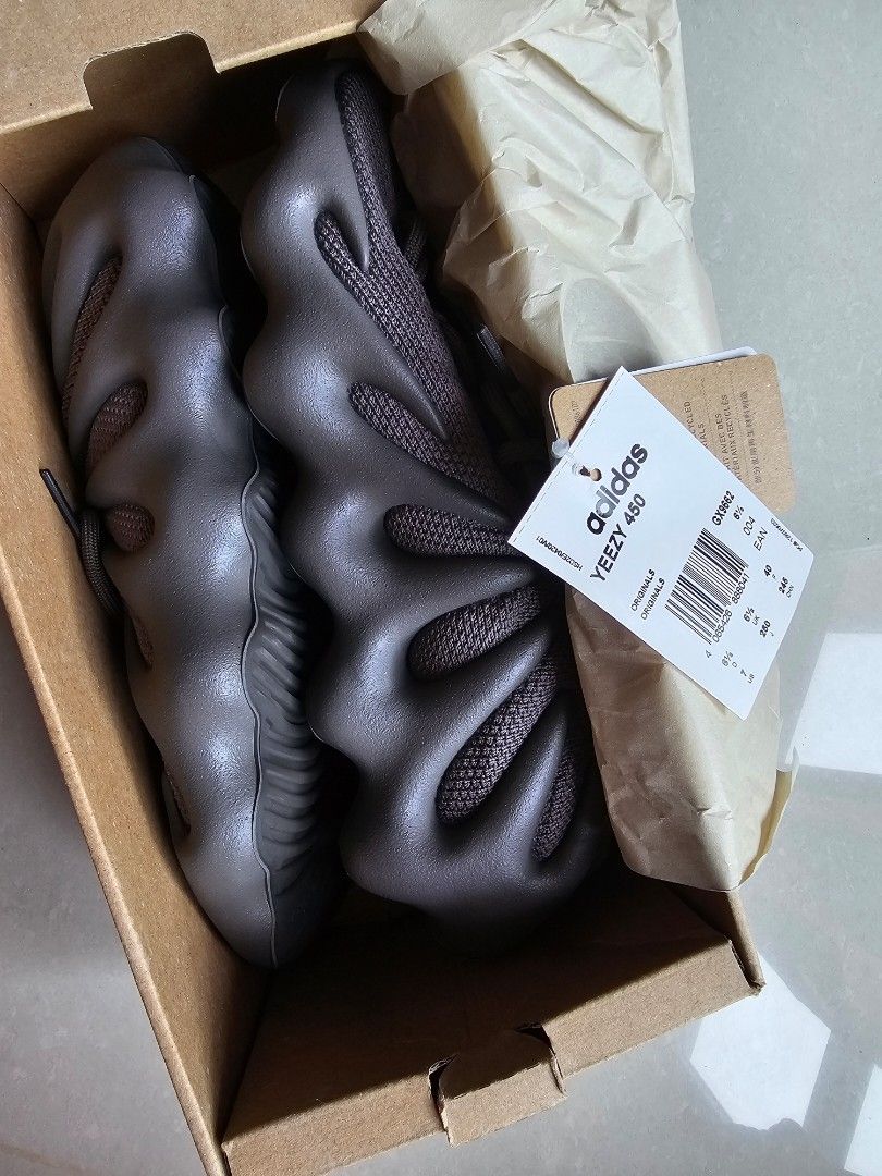 BNWT Yeezy 450 US7 UK 6.5 Women s Fashion Footwear Sneakers on