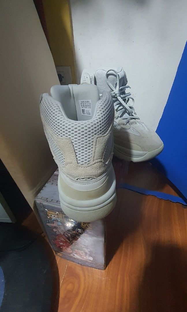 Yeezy flash sale new arrivals