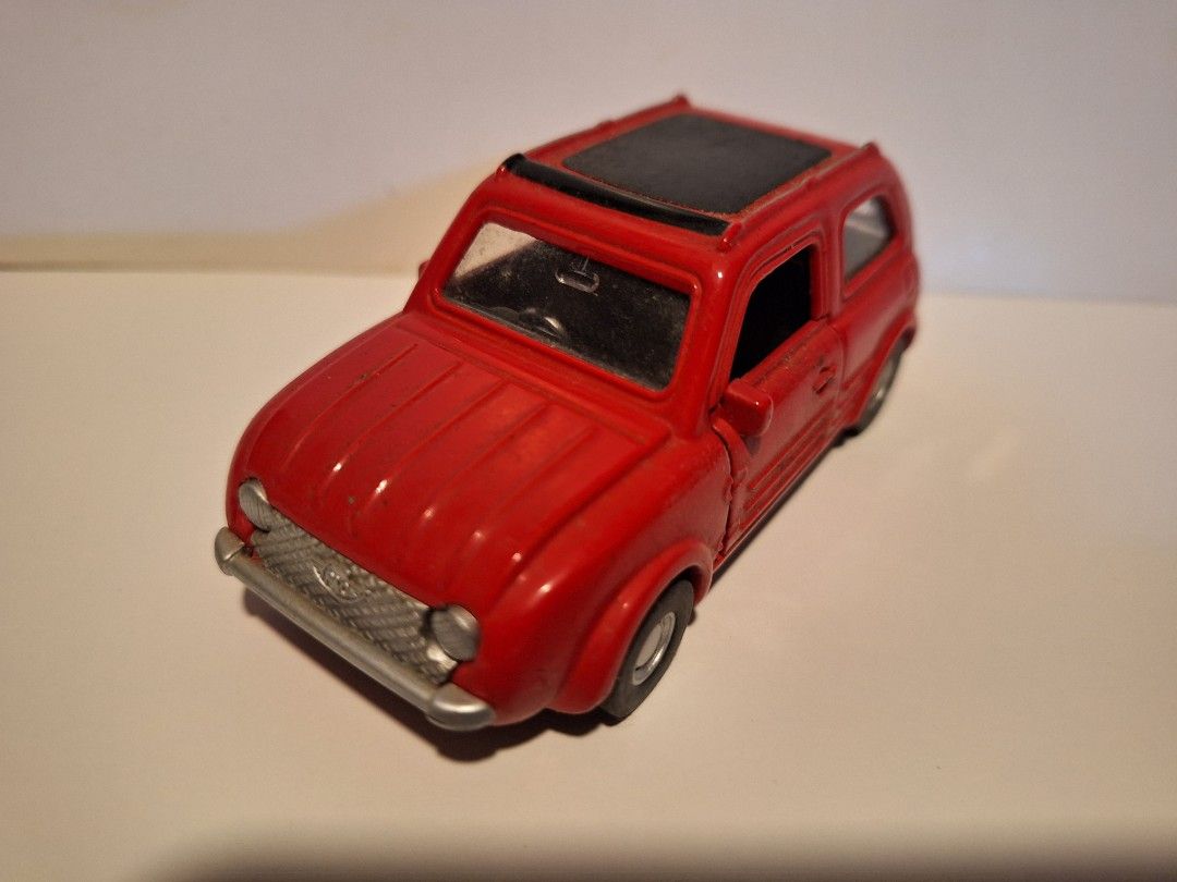 Yonezawa Diapet SV-07 Nissan Pao Side Red, 興趣及遊戲, 玩具