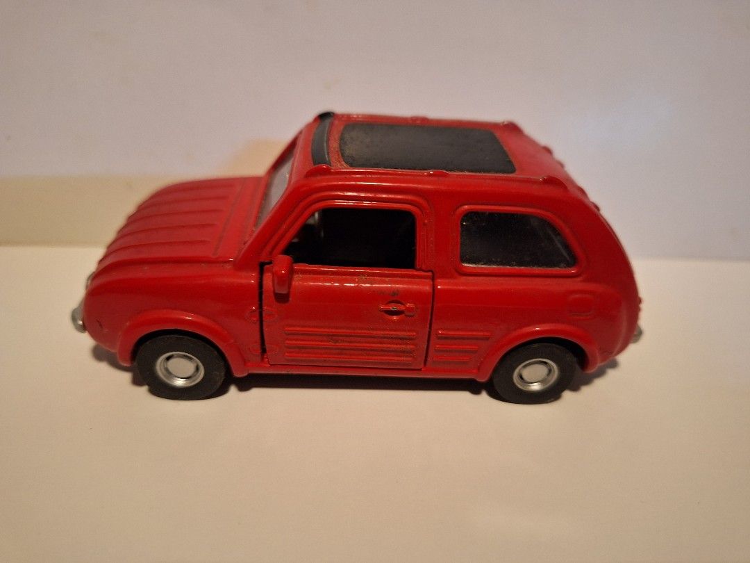 Yonezawa Diapet SV-07 Nissan Pao Side Red, 興趣及遊戲, 玩具