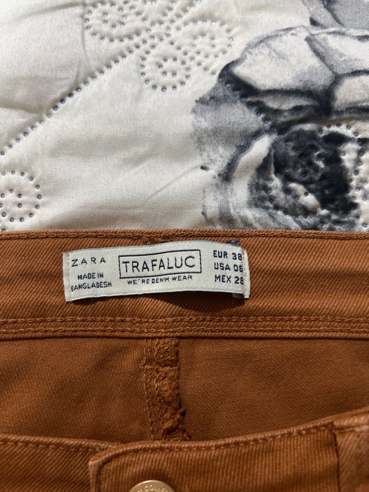 ZARA brown skinny jeans (Category: Jeans) located in Quezon City. Submitted by sr_1521 (Listing ID 1256402115, Image 2). Description: Based on manual measurements Waist: 28-29 inches Length: 34.5 inches Rise: 11 incbes.